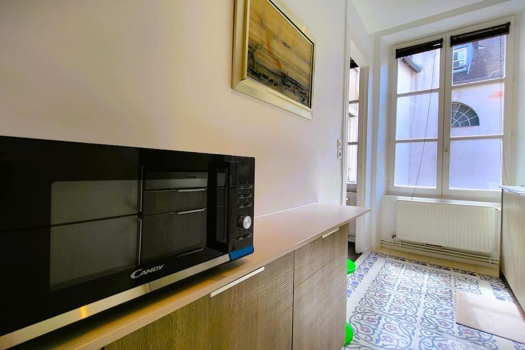 Appartement De La Bibliotheque Μπεζανσόν Εξωτερικό φωτογραφία