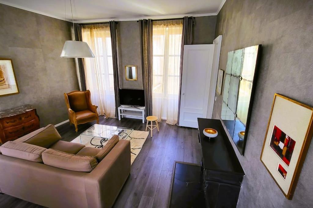Appartement De La Bibliotheque Μπεζανσόν Εξωτερικό φωτογραφία